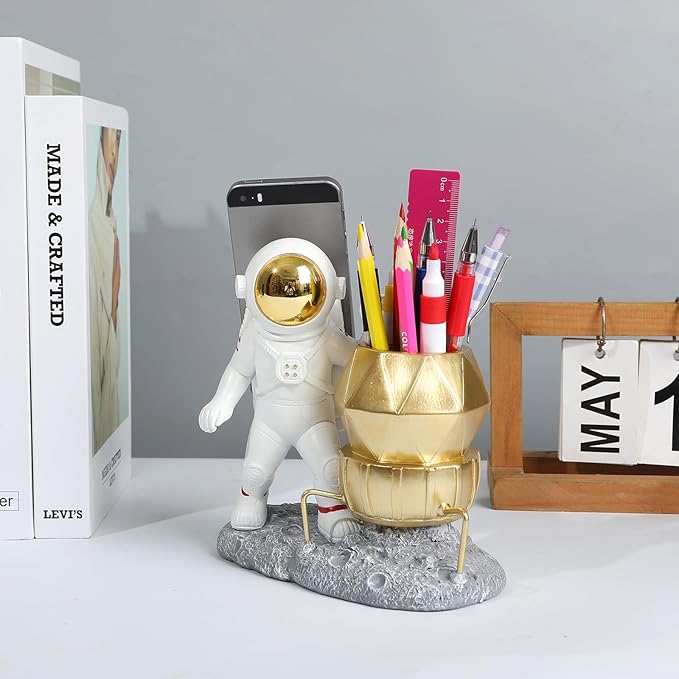 Astronaut Pen Pencil Holder with Phone Stand Resin Spaceman Pencil Holder Desk Pen Holder Organizer Decorative Accessories Suitable Office Classroom Home Creative Gifts for Adults and Kids