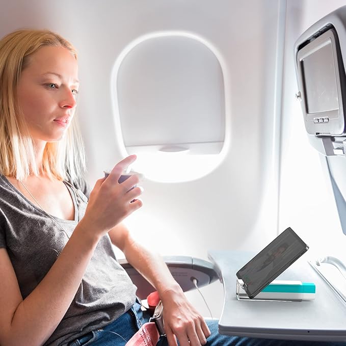 CLICK CLEAN Screen Cleaner, Fingerprint Proof Screen Cleaner Spray, All-in-One Cleaner with Microfiber and Shell for All Phones, Laptop and Tablet Screens (Blue)