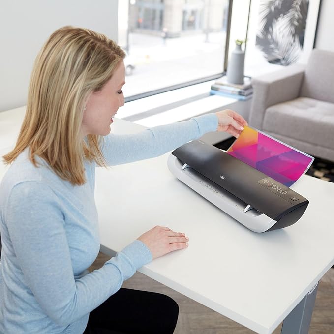 GBC Thermal Laminator Machine, Fusion 3100L, 12 Inch, 1 Min Warm-up, 3-7 Mil, with 30 EZUse Laminating Pouches for Home, Office and Classroom, Black (1703076)